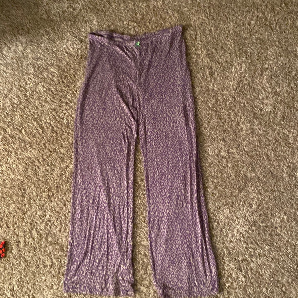 Size medium purple leopard print sleeping pants